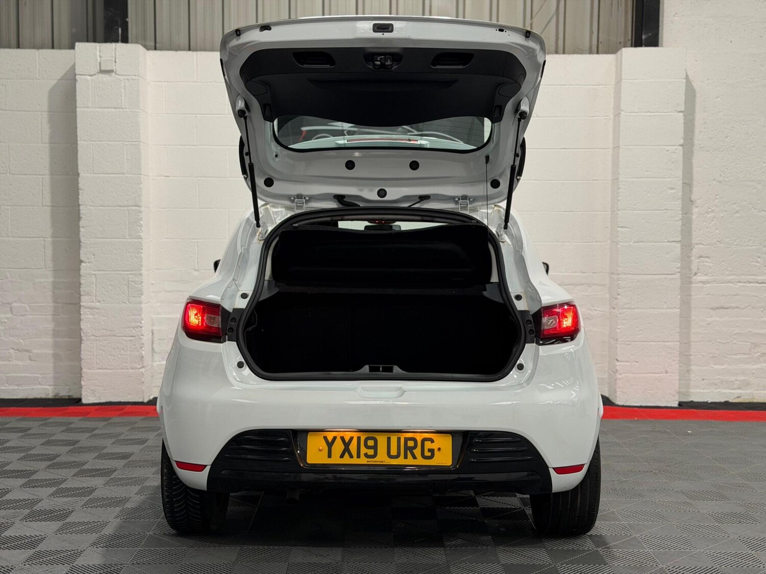 Used Renault Clio 2019 for sale - 78019402: Photo 11