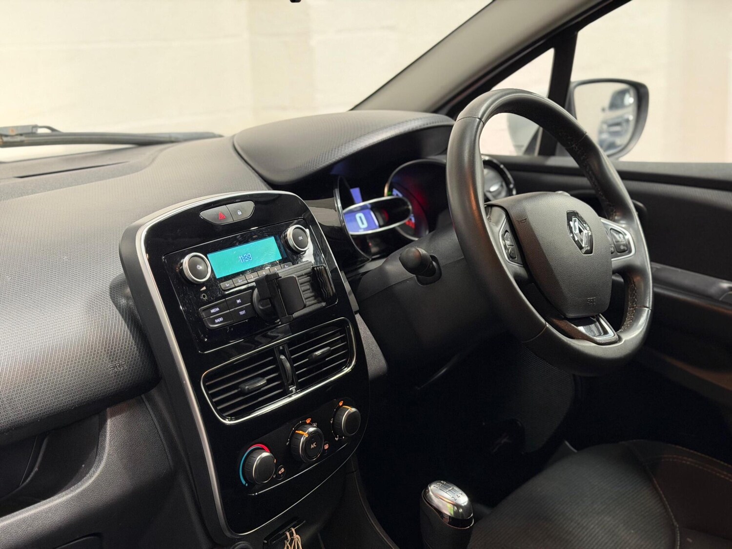 Used Renault Clio 2019 for sale - 78019402: Photo 17