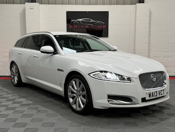 Used Jaguar XF 2013 for sale - 77909687: Photo