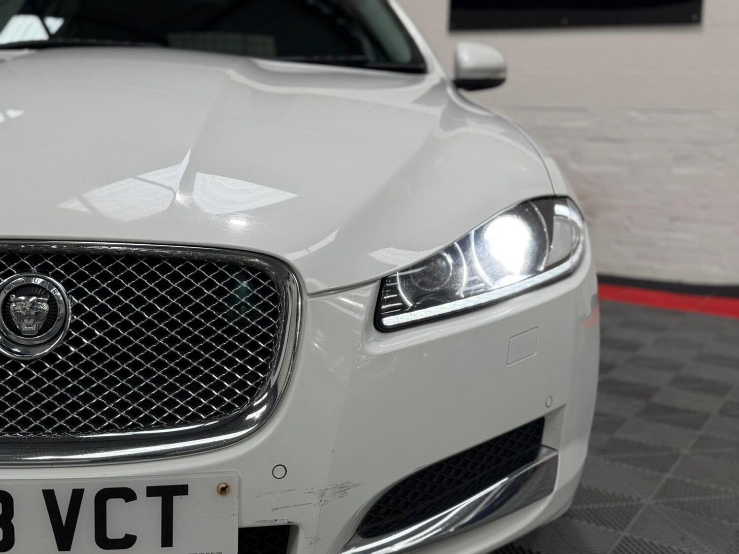 Used Jaguar XF 2013 for sale - 77909687: Photo 47