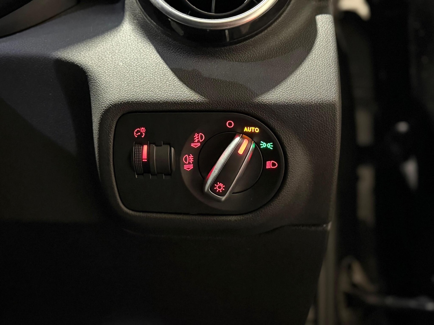 Used Audi A1 2015 for sale - 77331505: Photo 14