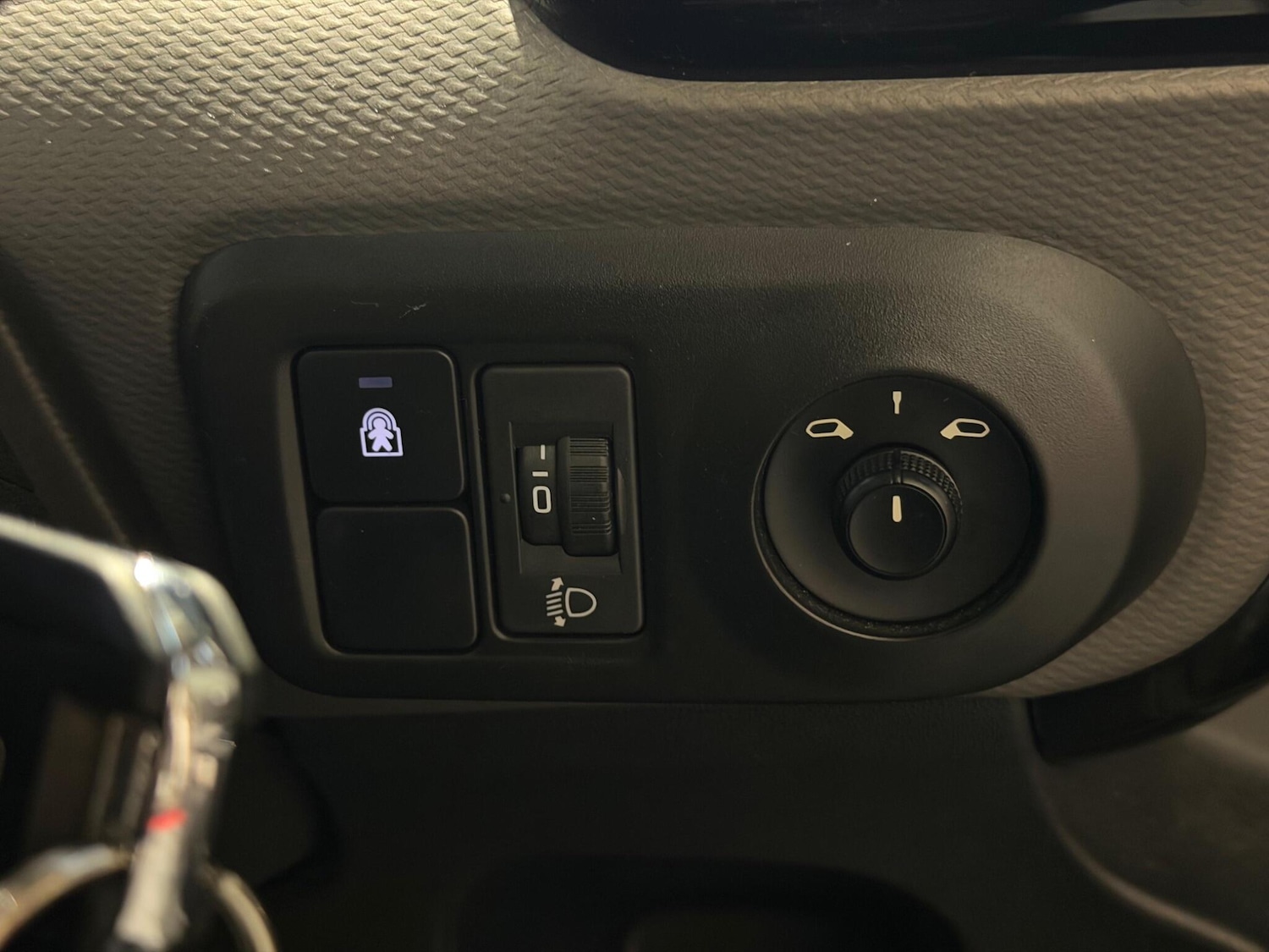 Used Citroen C4 Cactus 2017 for sale - 76780830: Photo 16