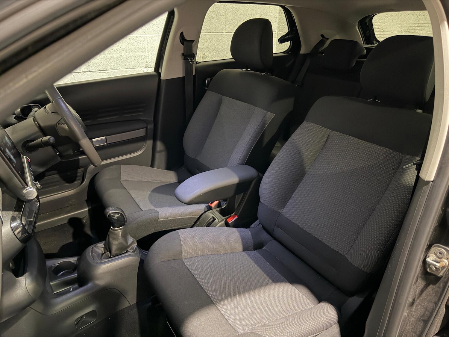 Used Citroen C4 Cactus 2017 for sale - 76780830: Photo 31