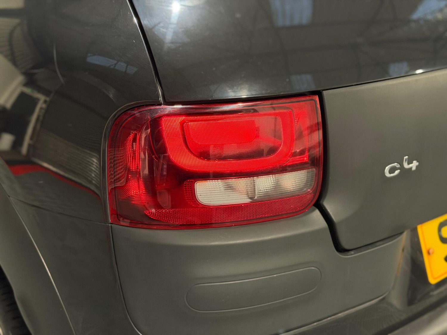 Used Citroen C4 Cactus 2017 for sale - 76780830: Photo 32