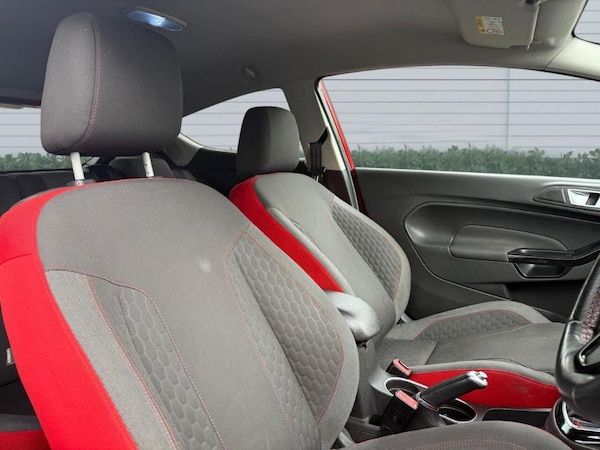 Used Ford Fiesta 2015 for sale - 76239600: Photo 14