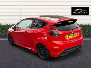 Used Ford Fiesta 2015 for sale - 76239600: Photo