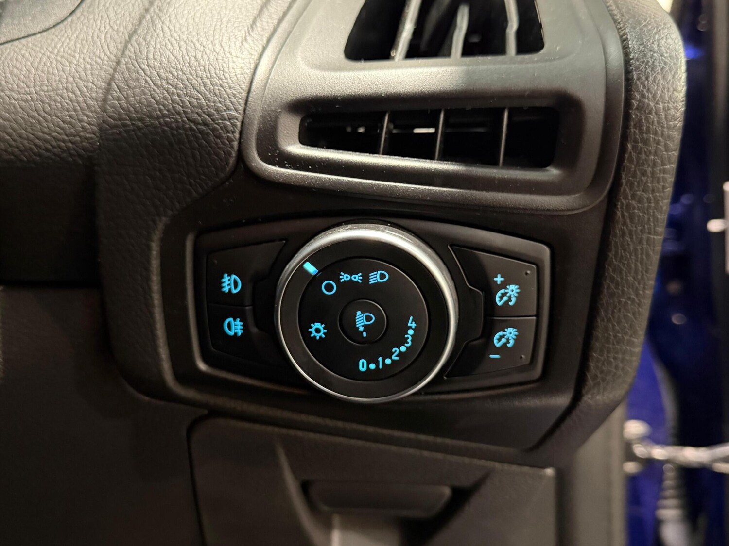 Used Ford Focus 2016 for sale - 78033828: Photo 13