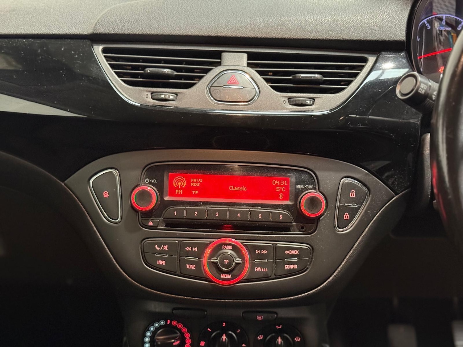 Used Vauxhall Corsa for sale - 77084357: Photo 22