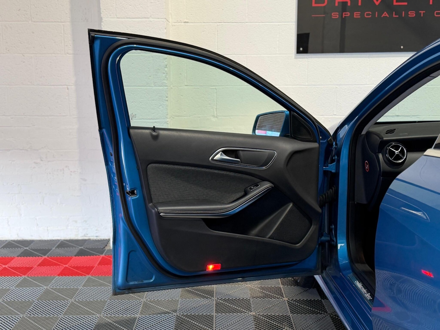 Used Mercedes-Benz A-Class for sale - 77229360: Photo 24