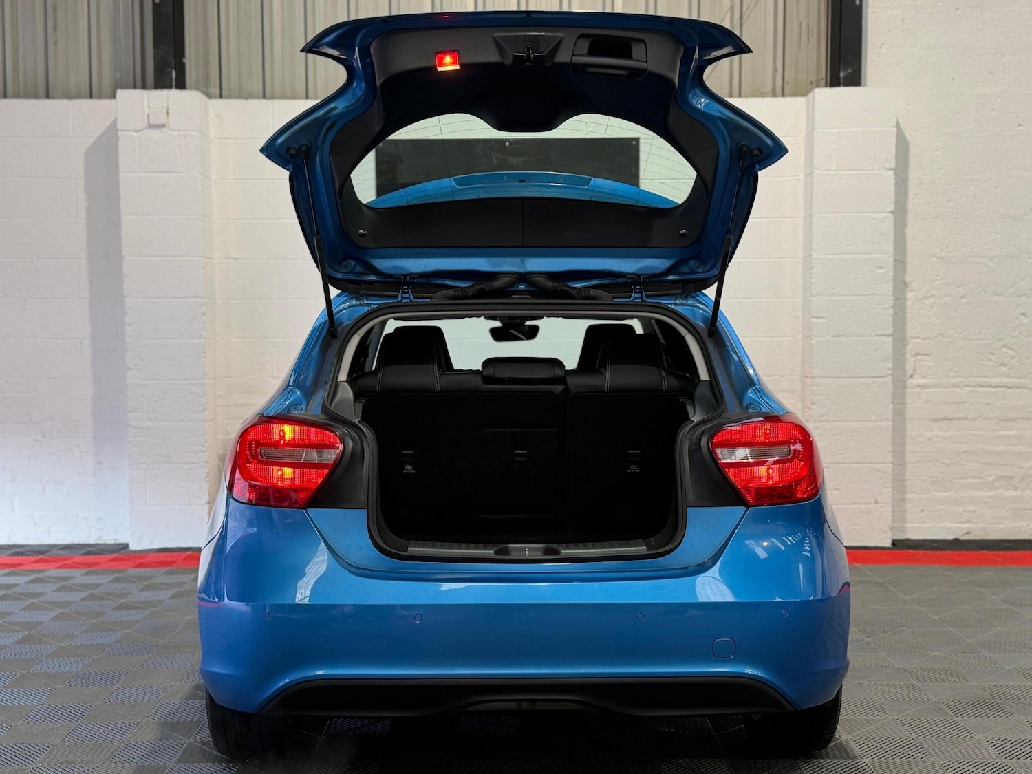 Used Mercedes-Benz A-Class for sale - 77229360: Photo 35