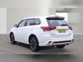 Used Mitsubishi Outlander 2016 for sale - 79212259: Photo