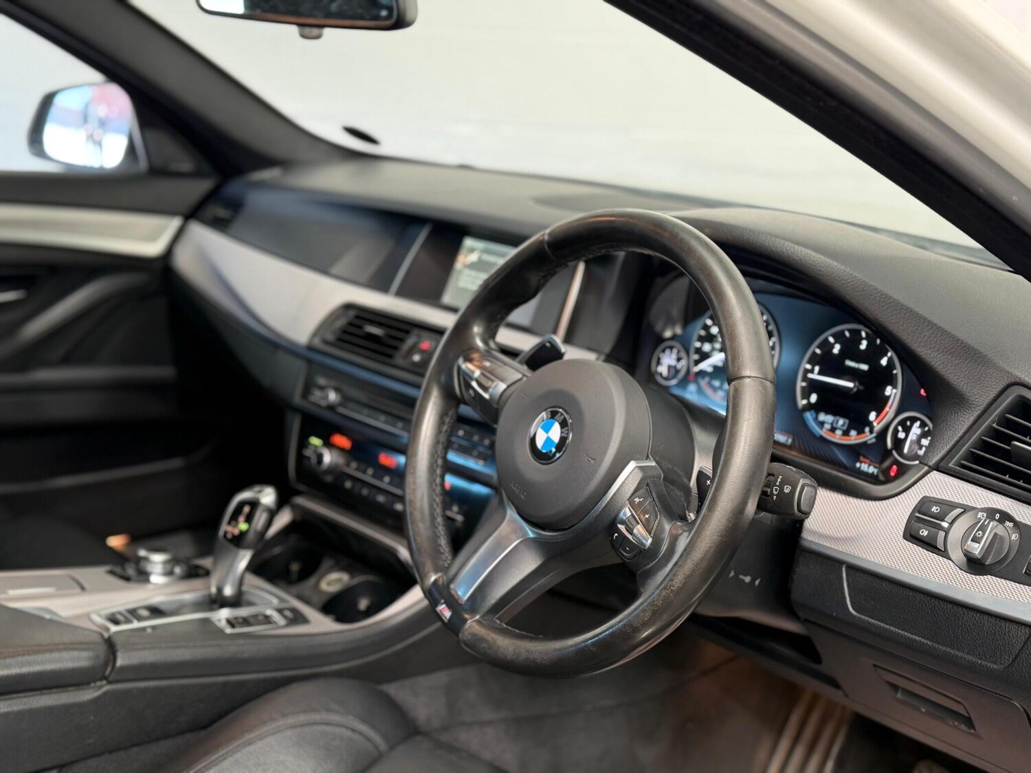 Used BMW 5 Series 2014 for sale - 78157852: Photo 11