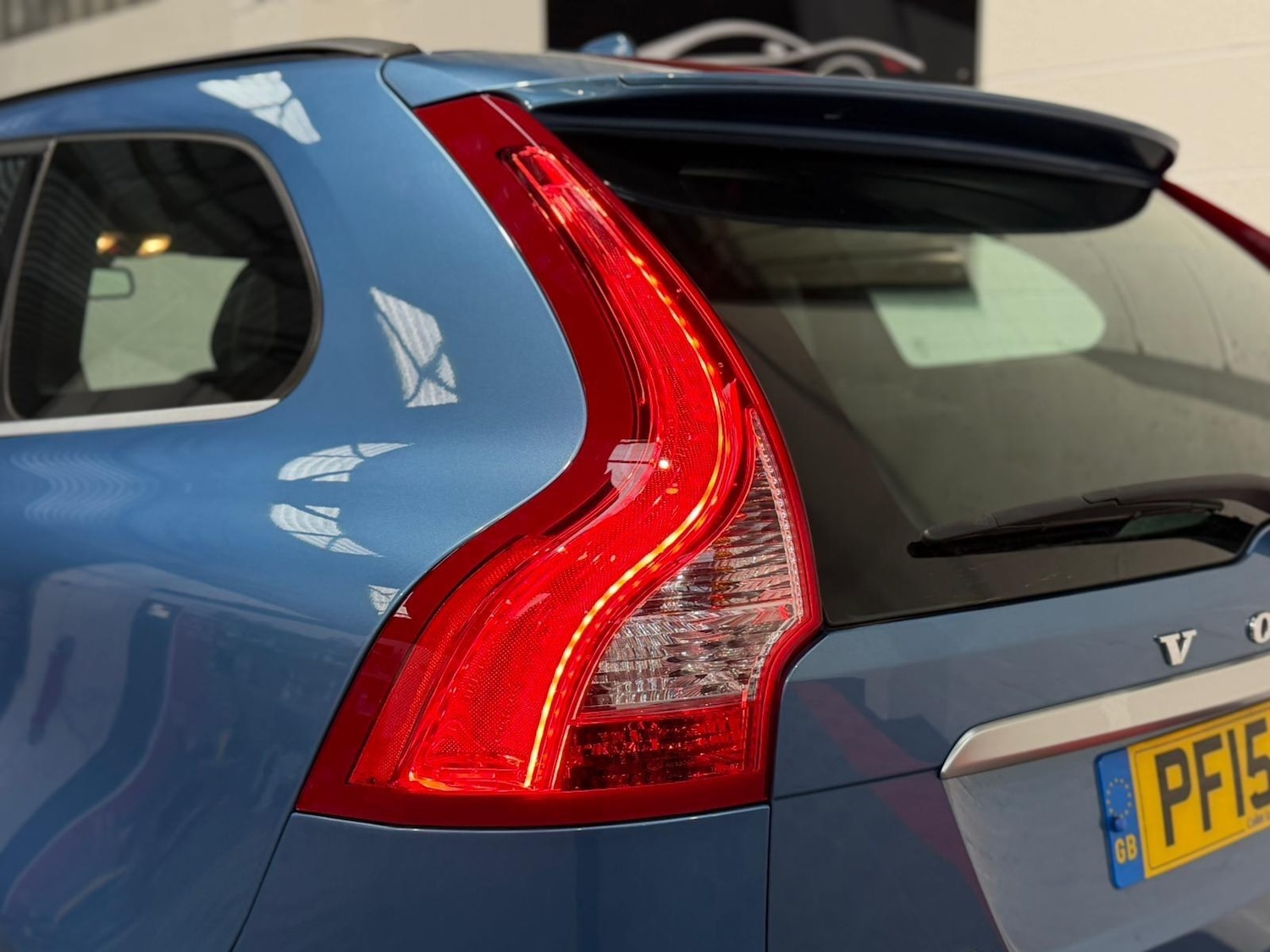 Used Volvo XC60 2015 for sale - 76781731: Photo 35