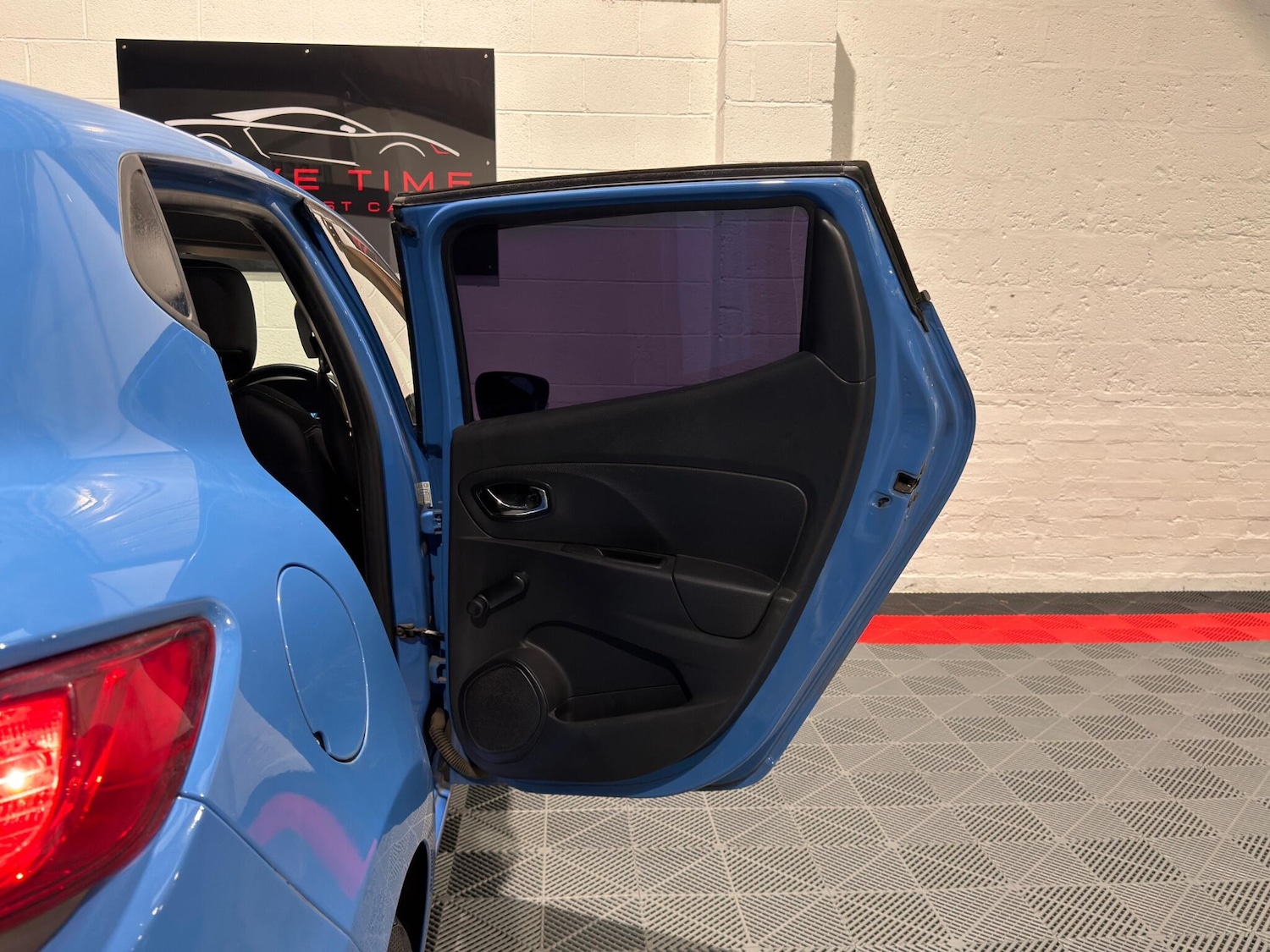 Used Renault Clio for sale - 76550147: Photo 19