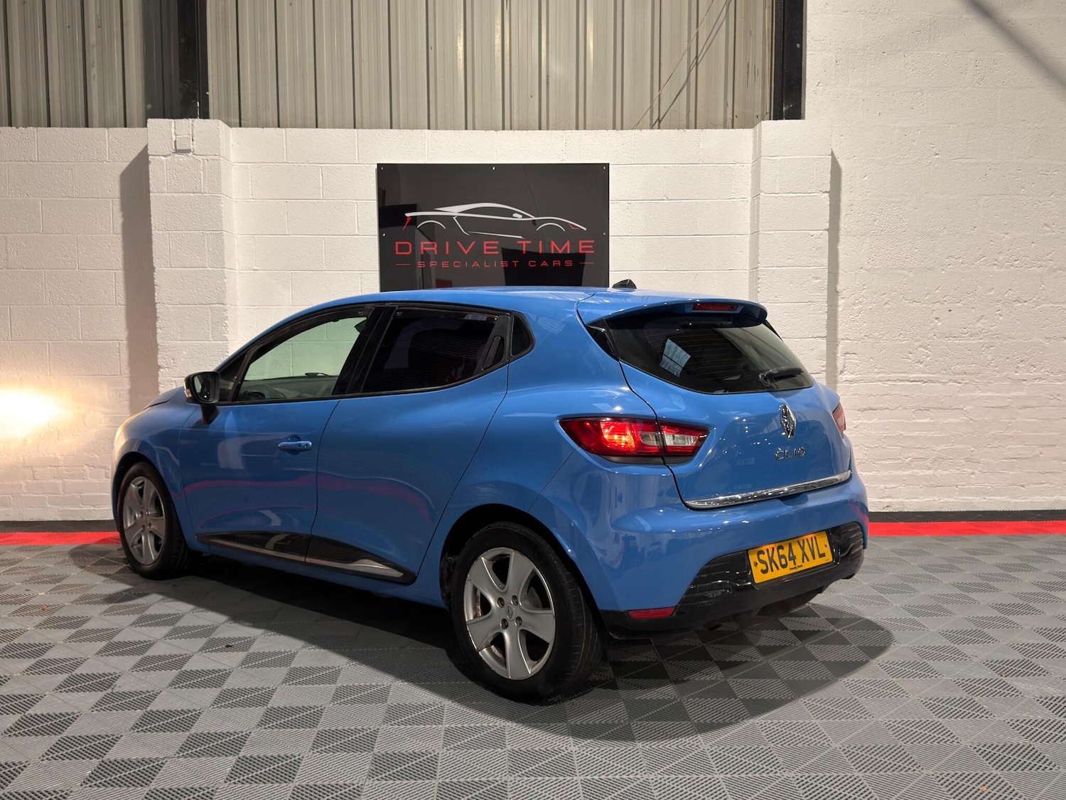 Used Renault Clio for sale - 76550147: Photo 2