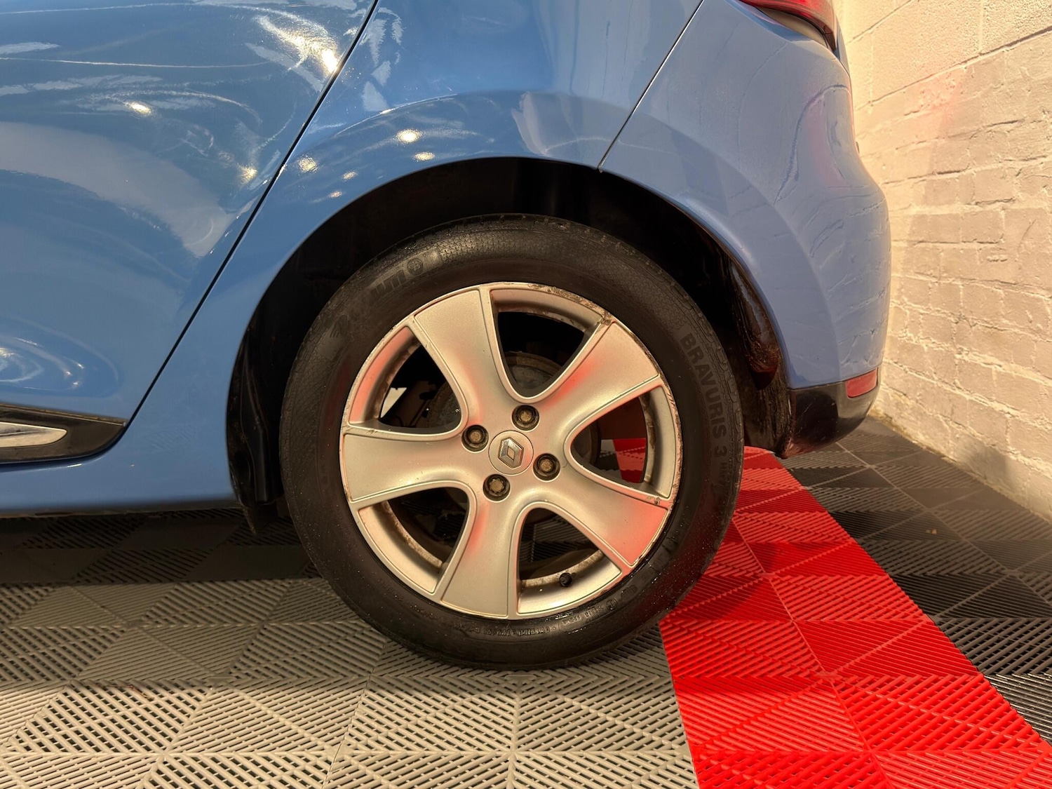 Used Renault Clio for sale - 76550147: Photo 24