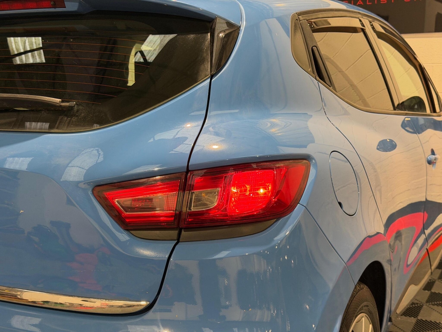 Used Renault Clio for sale - 76550147: Photo 30