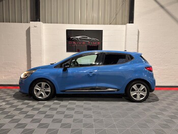 Used Renault Clio 2014 for sale - 76550147: Photo