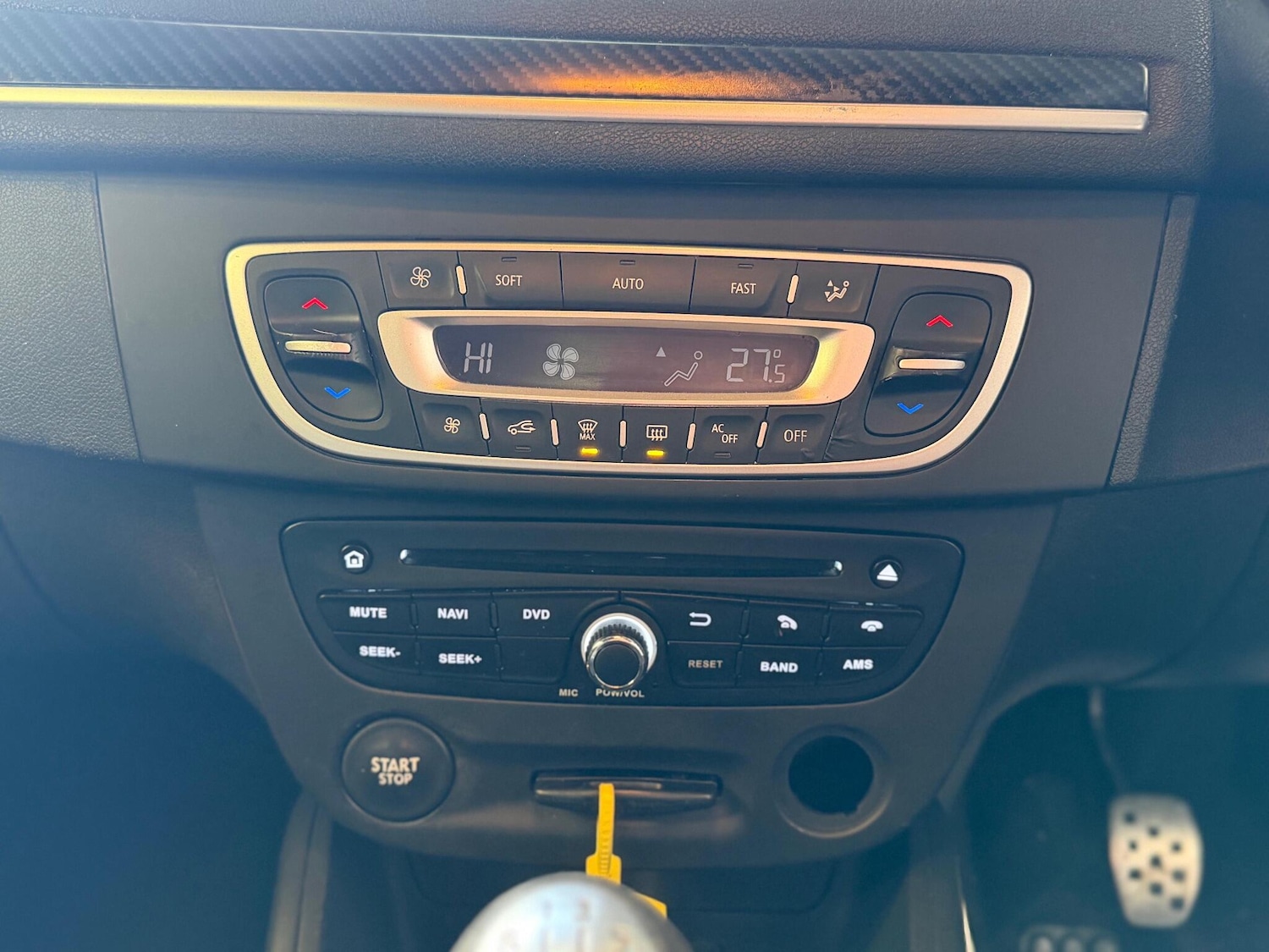 Used Renault Megane 2010 for sale - 77238125: Photo 32