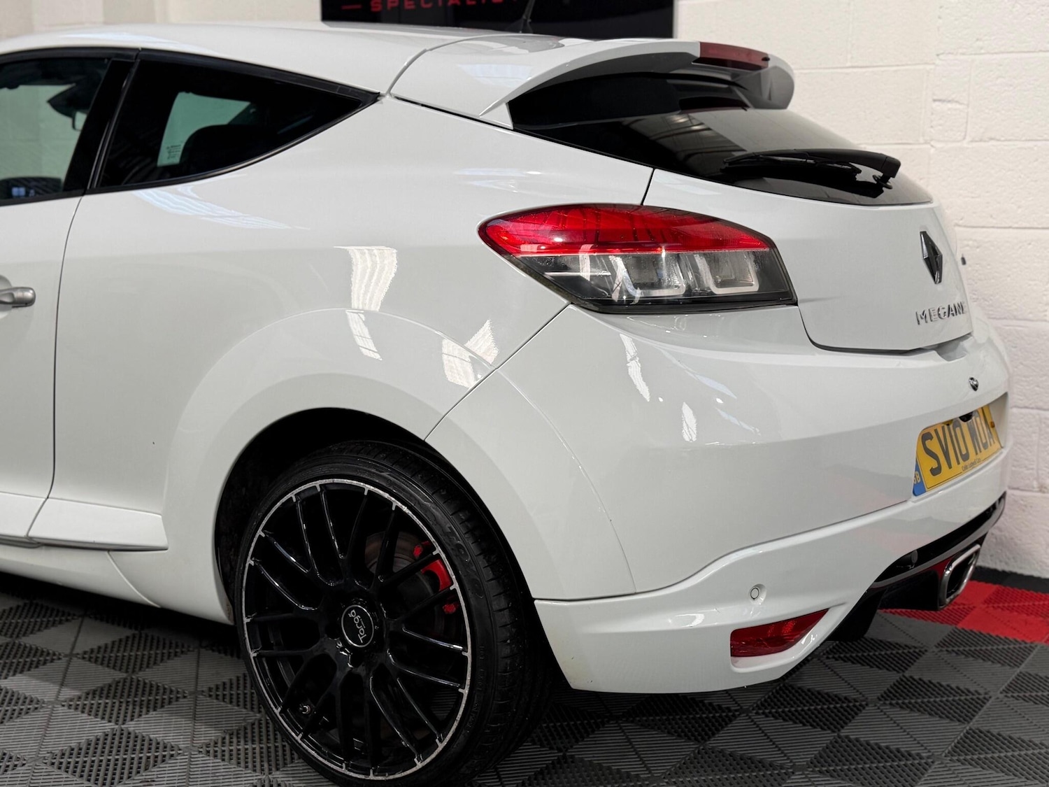 Used Renault Megane 2010 for sale - 77238125: Photo 9