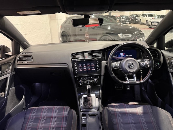 Used Volkswagen Golf 2017 for sale - 76306584: Photo 21