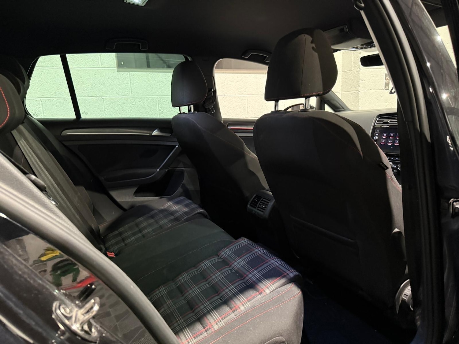 Used Volkswagen Golf 2017 for sale - 76306584: Photo 23