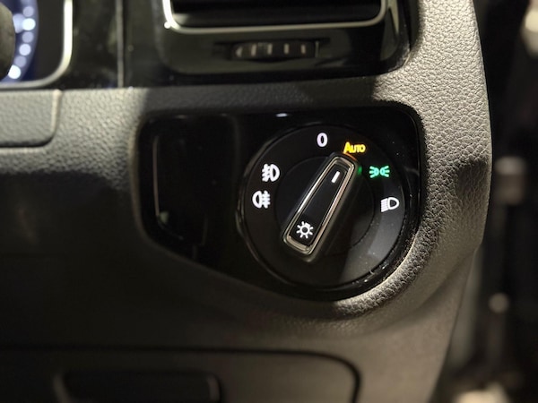 Used Volkswagen Golf 2017 for sale - 76306584: Photo 28