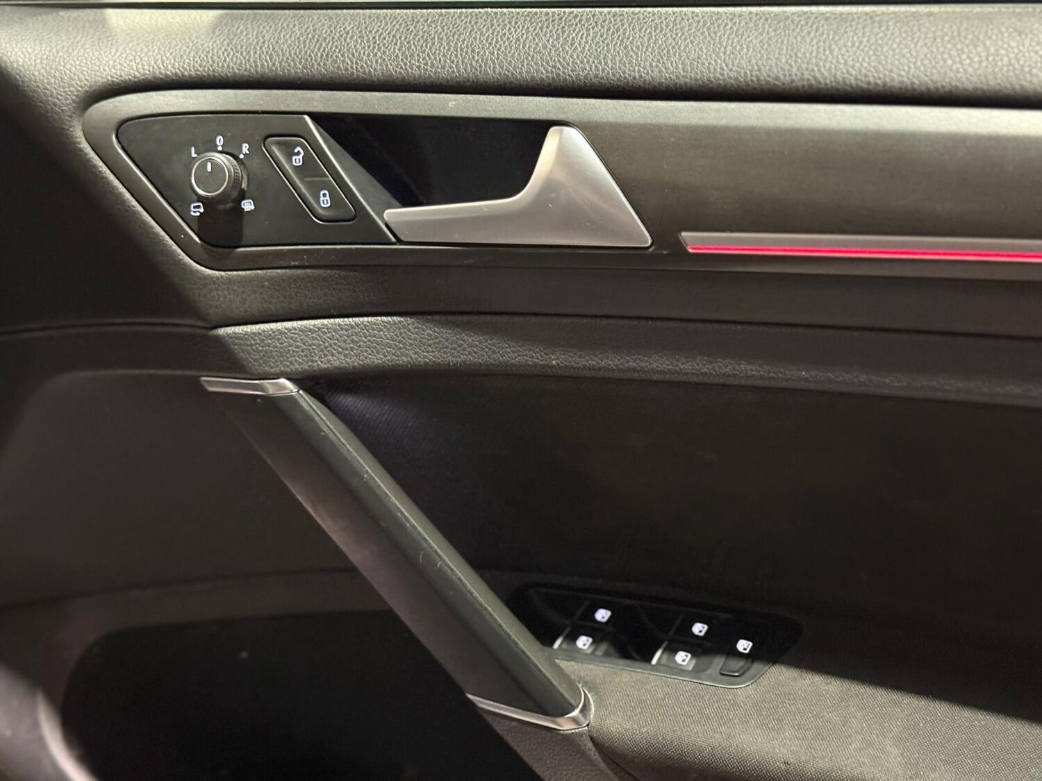 Used Volkswagen Golf 2017 for sale - 76306584: Photo 29