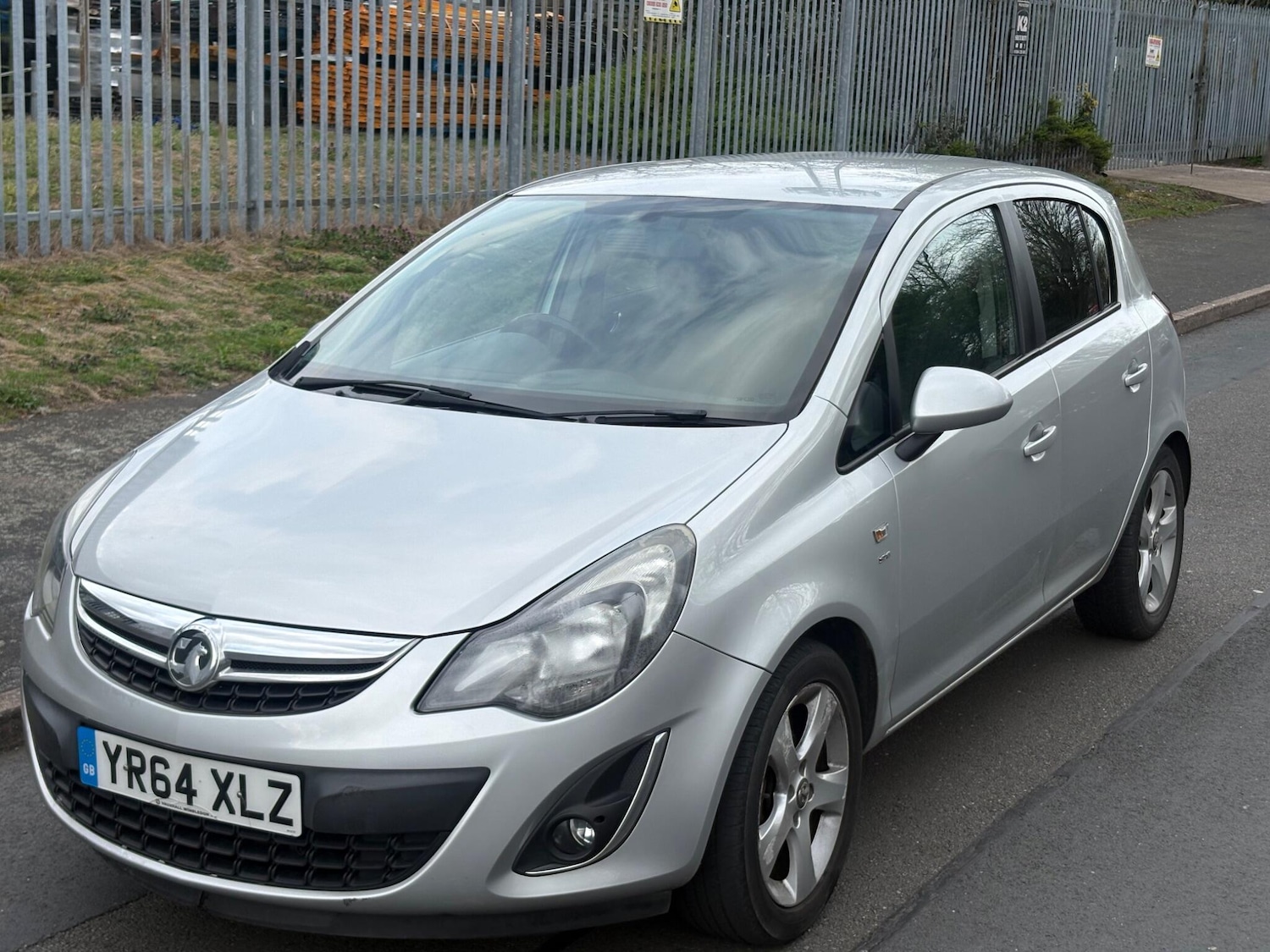 Used Vauxhall Corsa 2014 for sale - 78127354: Photo 2