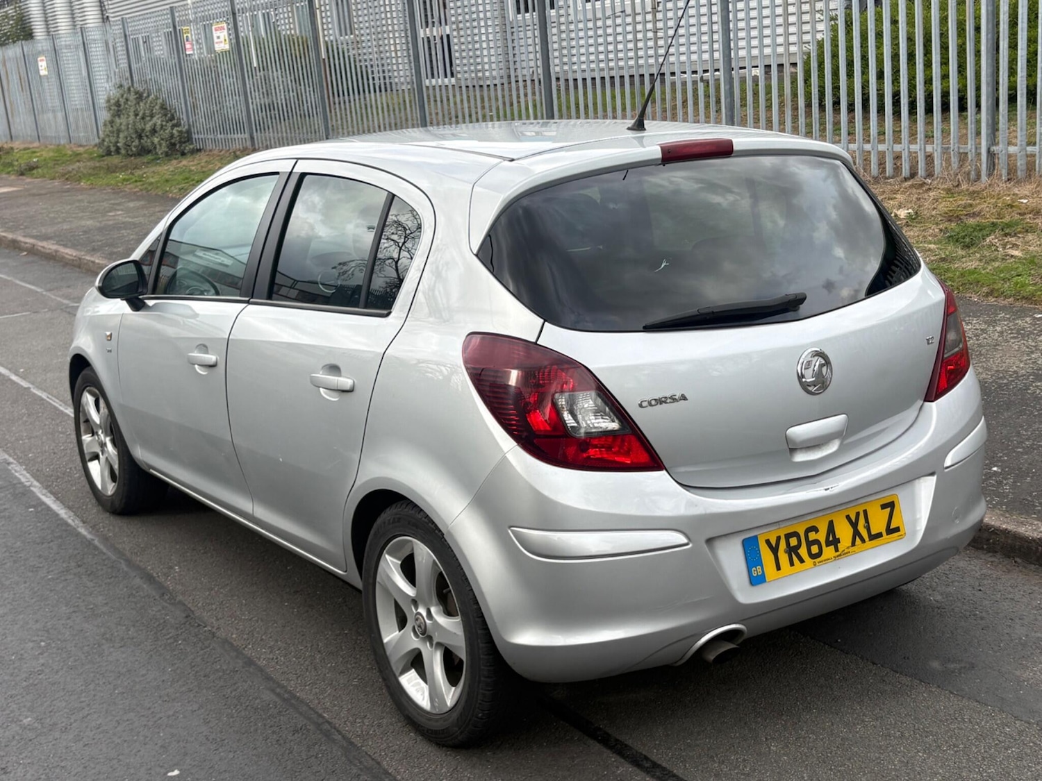 Used Vauxhall Corsa 2014 for sale - 78127354: Photo 3