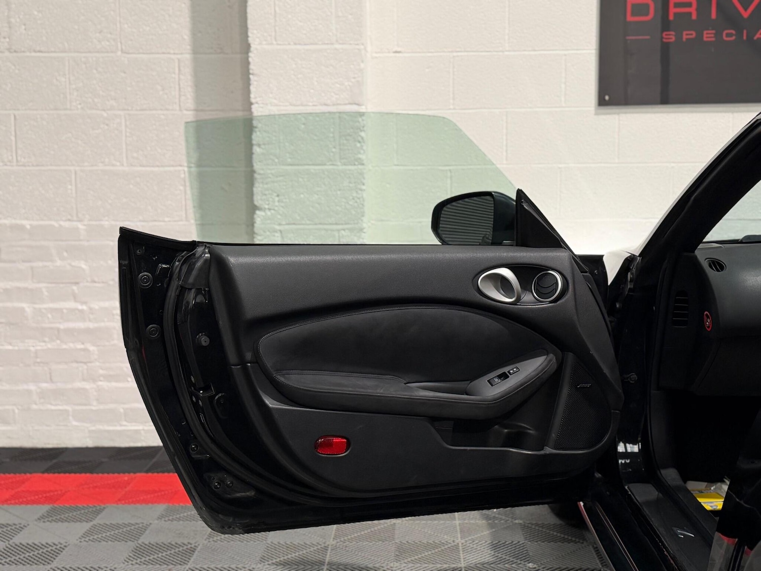 Used Nissan 370 Z for sale - 77723773: Photo 18