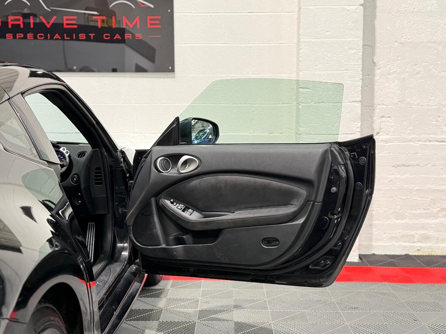 Used Nissan 370 Z for sale - 77723773: Photo 19