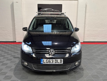 Used Volkswagen Touran 2013 for sale - 76606870: Photo