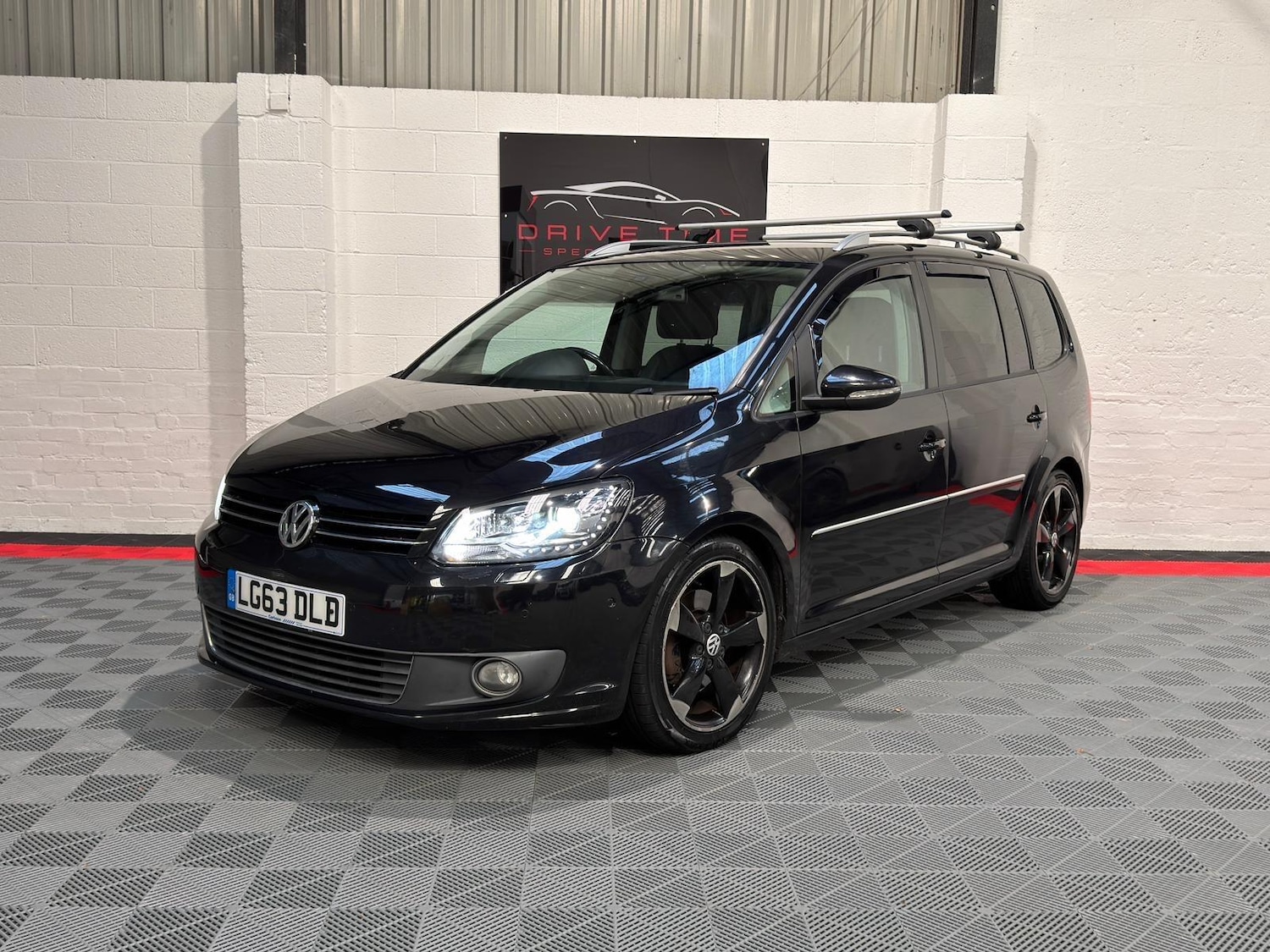 Used Volkswagen Touran 2013 for sale - 76606870: Photo 8