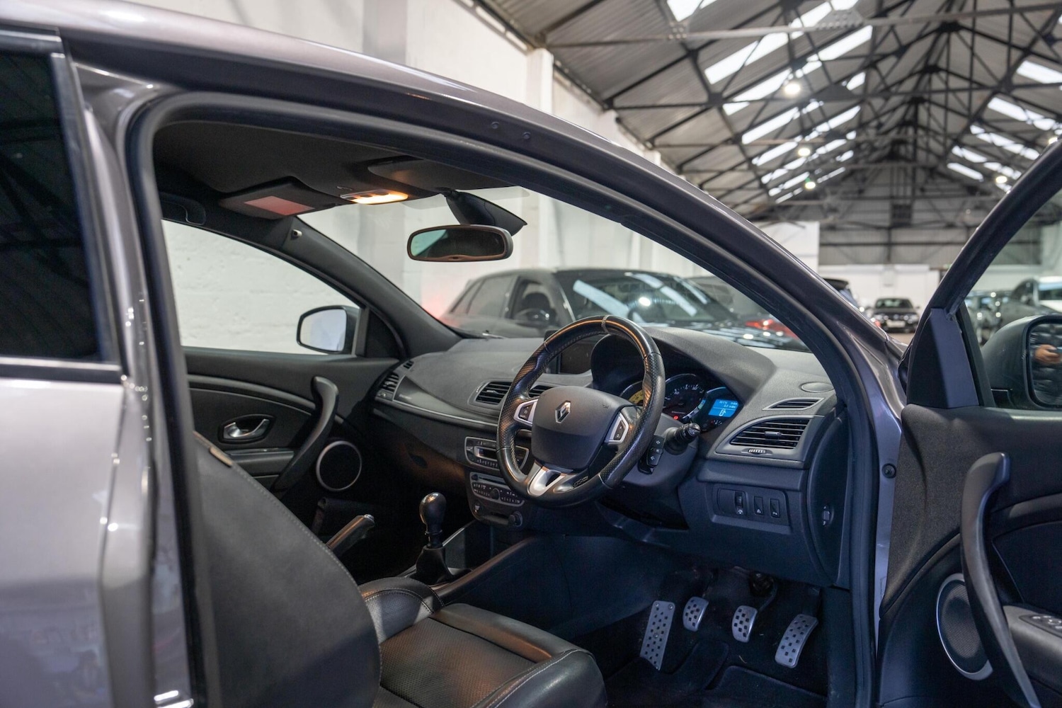 Used Renault Megane for sale - 76484395: Photo 24