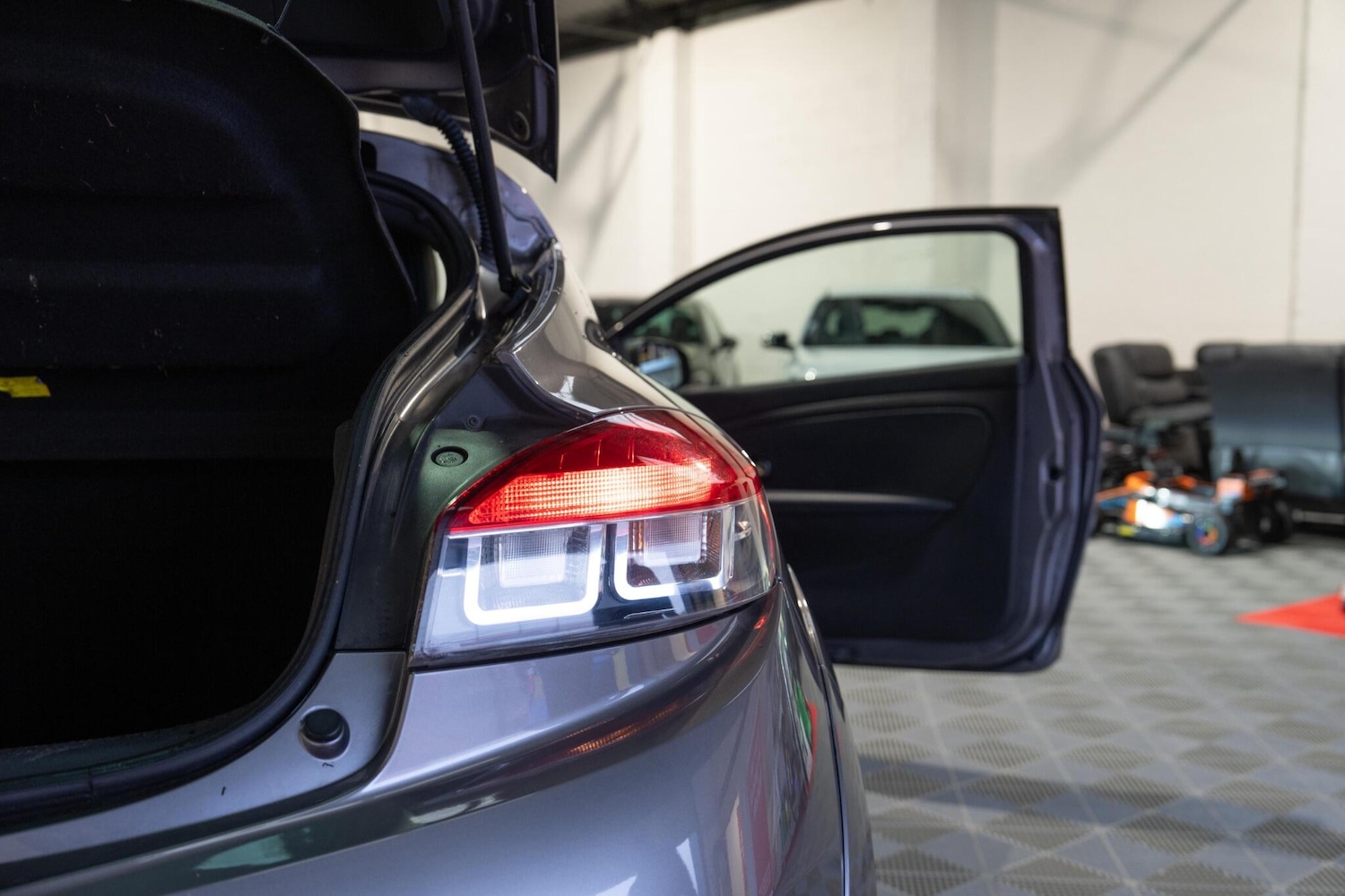 Used Renault Megane for sale - 76484395: Photo 28