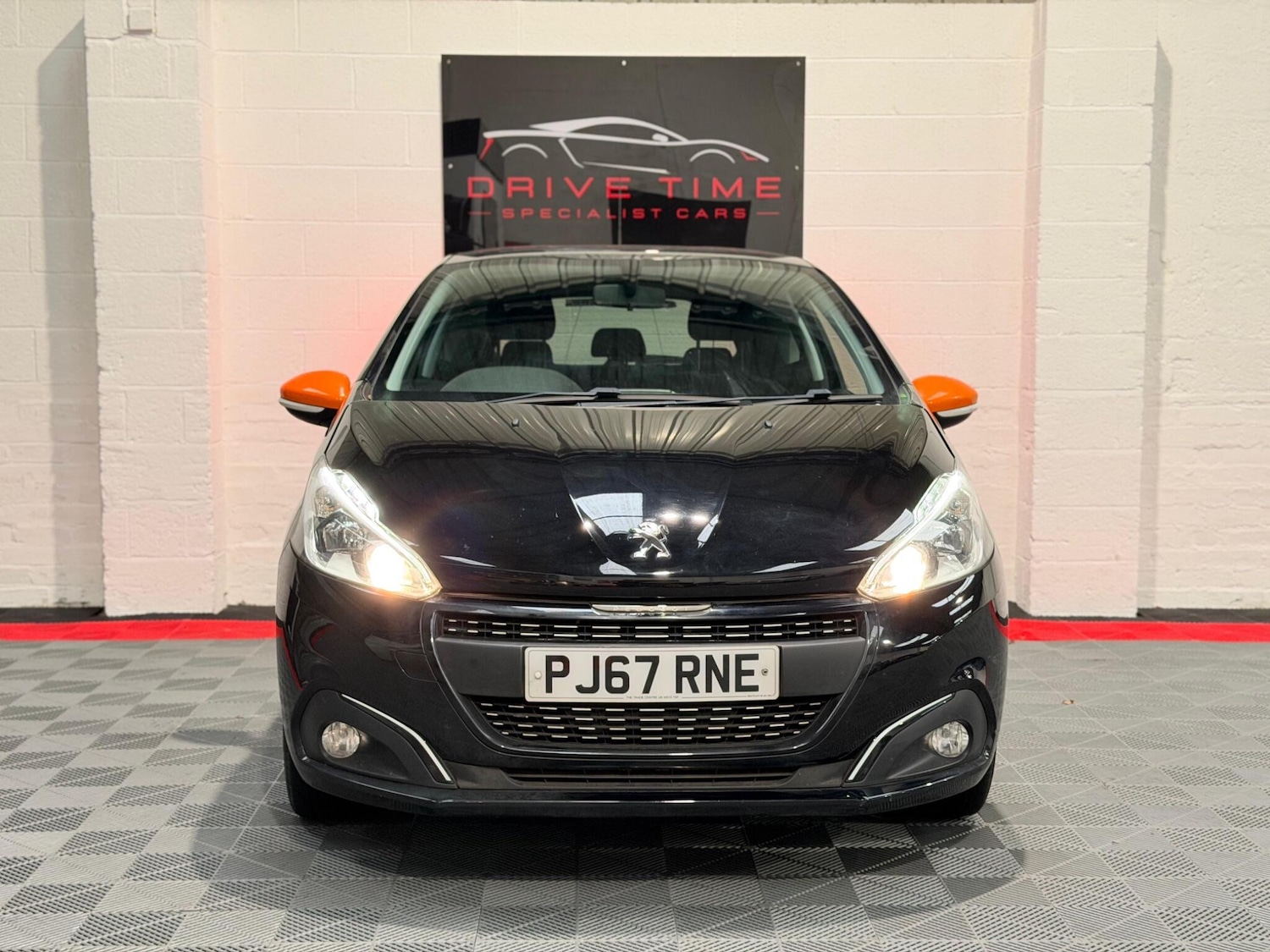 Used Peugeot 208 2017 for sale - 76765694: Photo 2