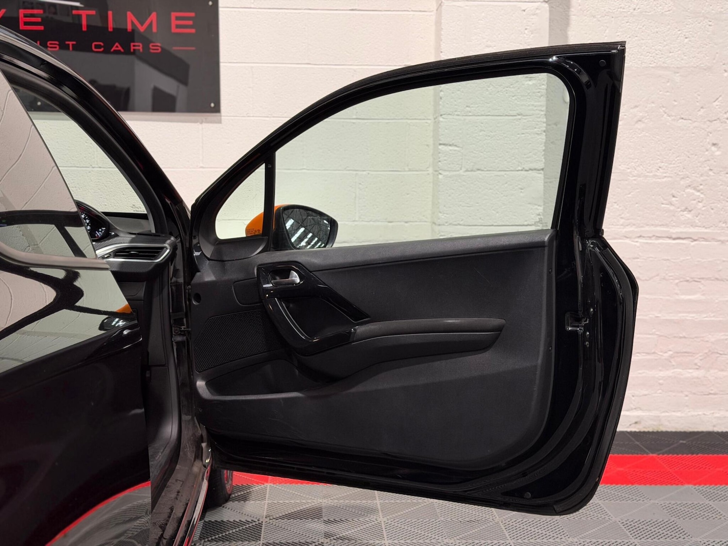 Used Peugeot 208 2017 for sale - 76765694: Photo 21