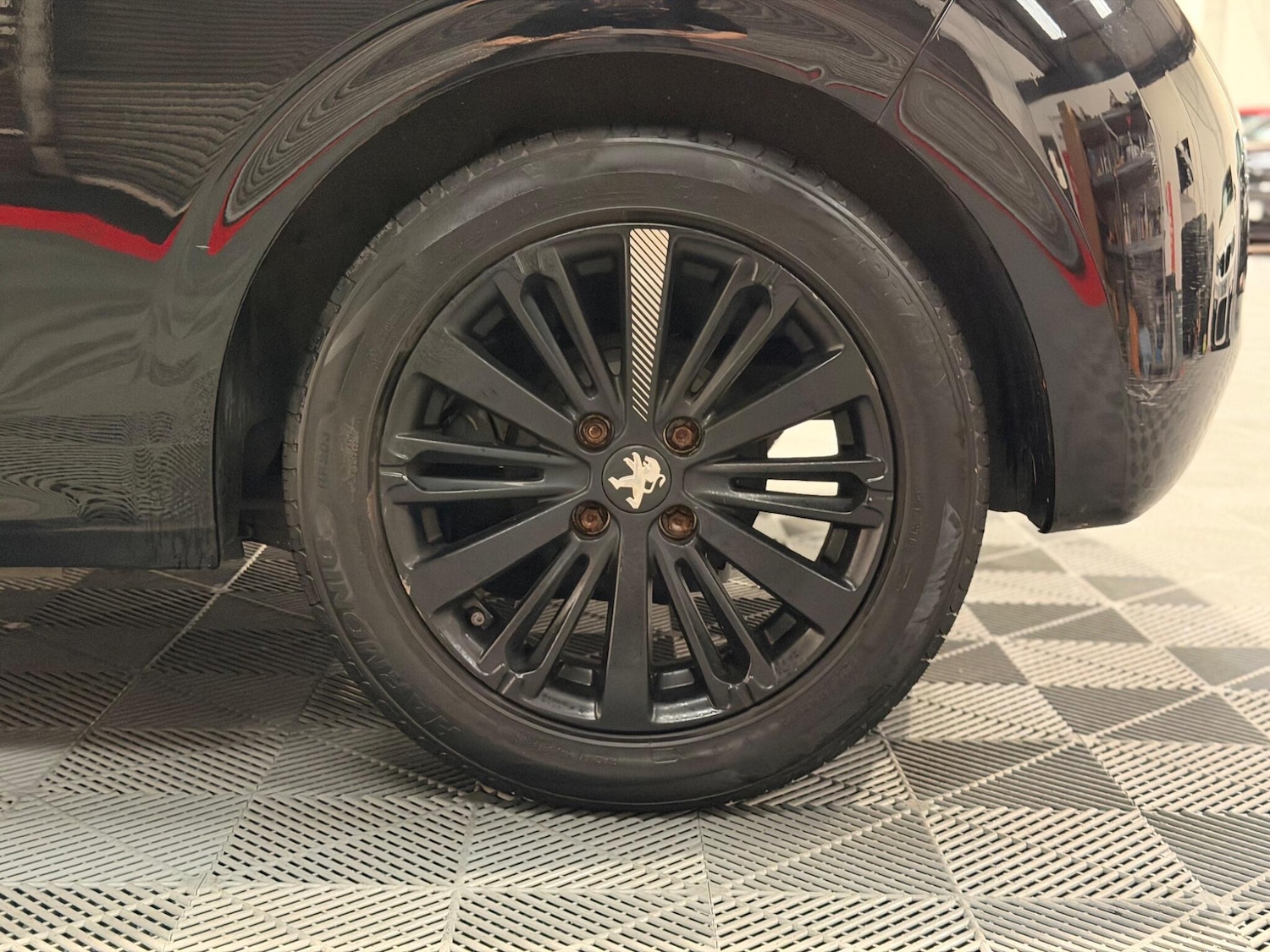 Used Peugeot 208 2017 for sale - 76765694: Photo 24