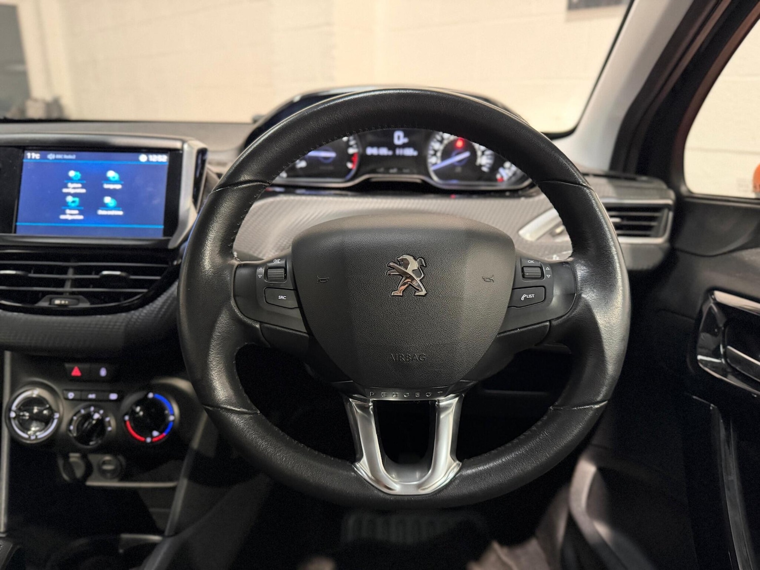 Used Peugeot 208 2017 for sale - 76765694: Photo 34