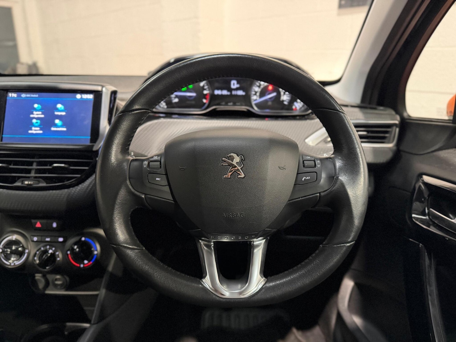 Used Peugeot 208 2017 for sale - 76765694: Photo 35