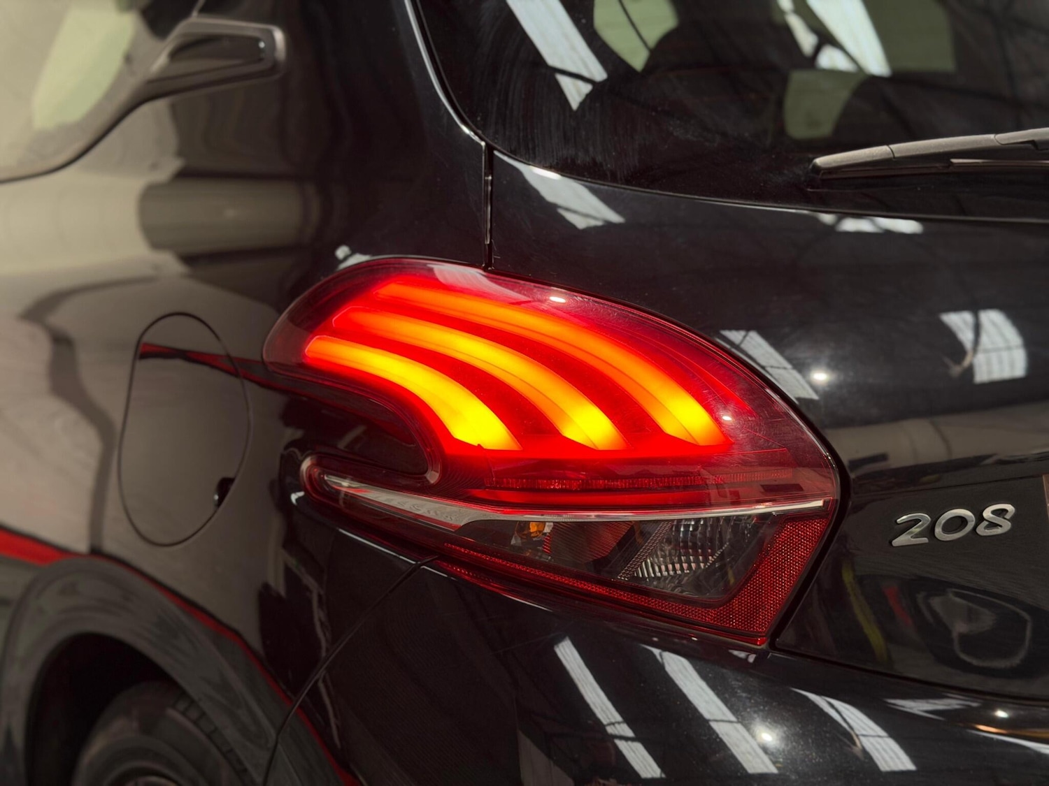 Used Peugeot 208 2017 for sale - 76765694: Photo 37