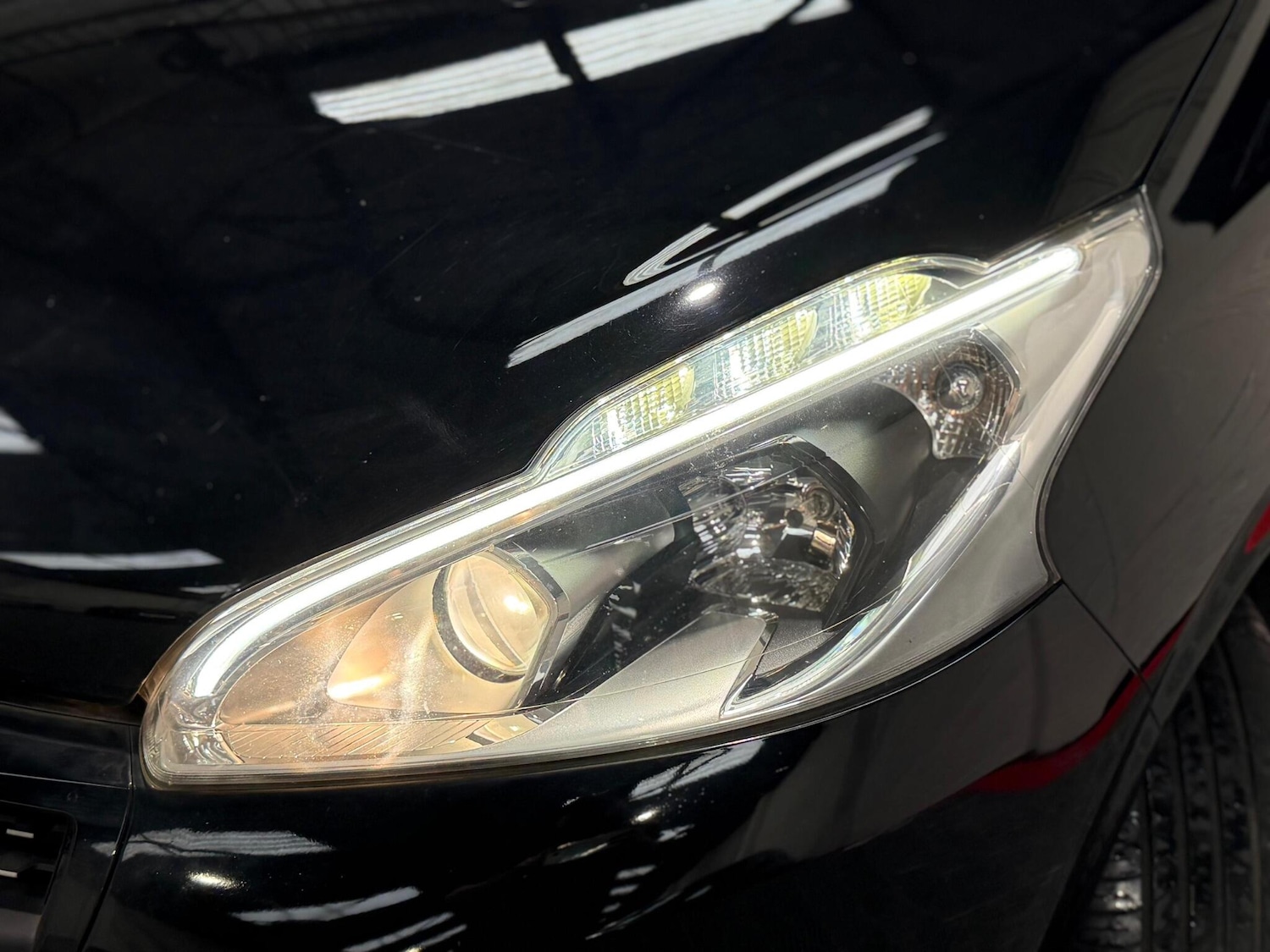 Used Peugeot 208 2017 for sale - 76765694: Photo 41