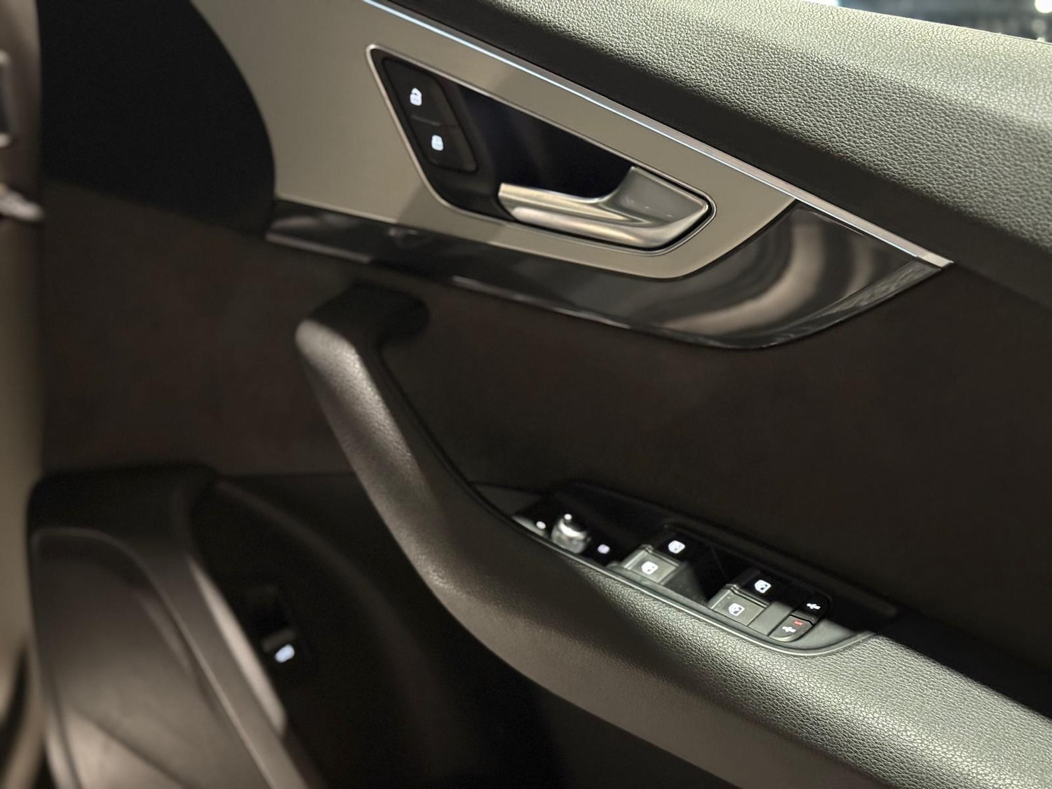 Used Audi Q7 2016 for sale - 76283952: Photo 23