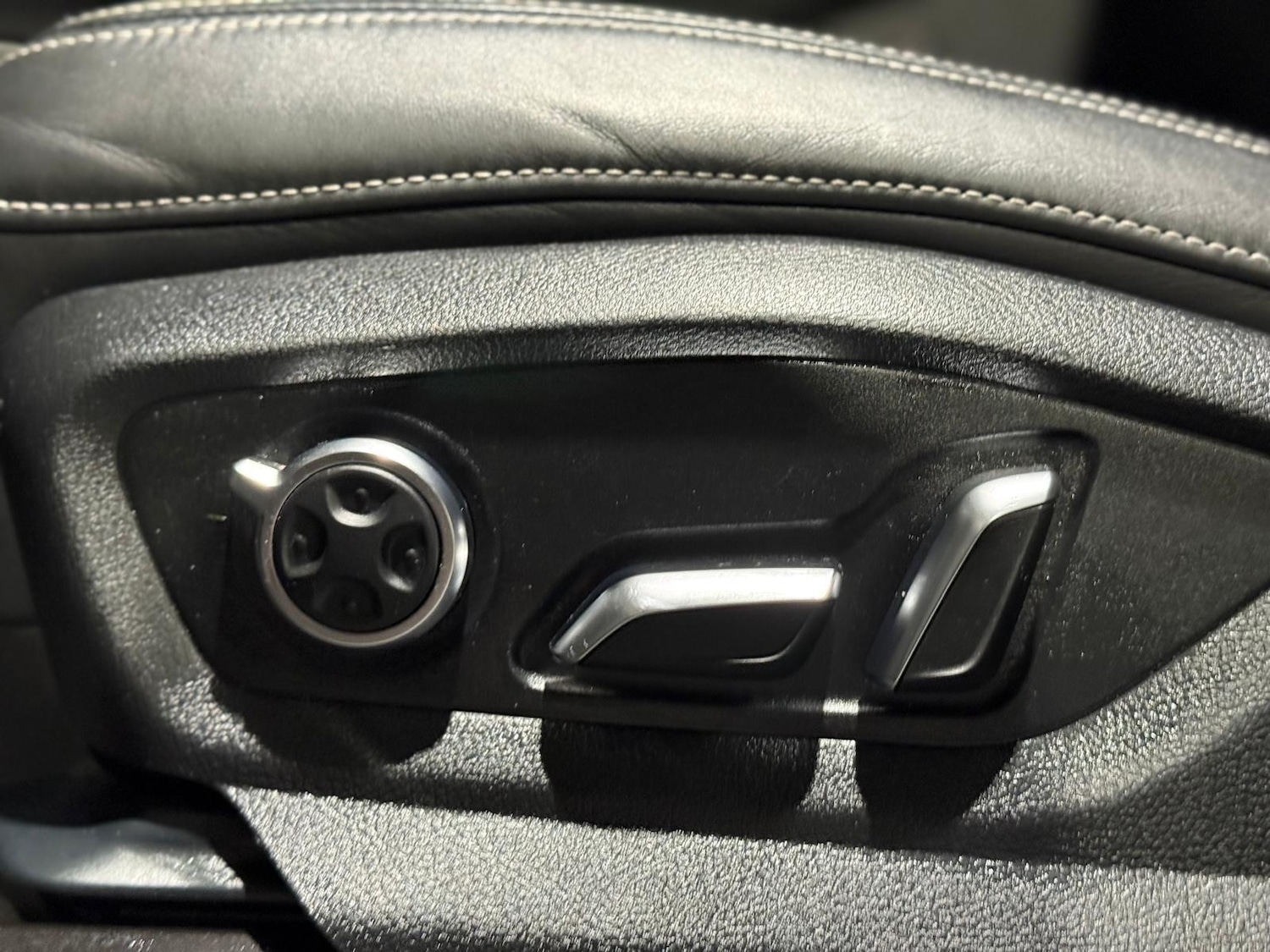 Used Audi Q7 2016 for sale - 76283952: Photo 26