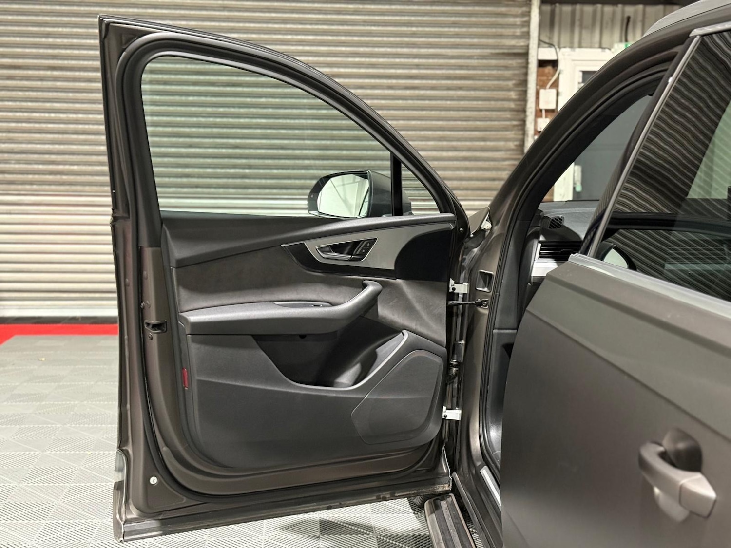 Used Audi Q7 2016 for sale - 76283952: Photo 28