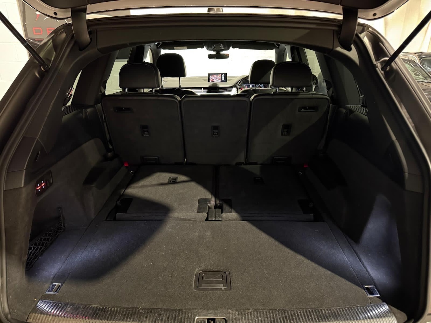 Used Audi Q7 2016 for sale - 76283952: Photo 36