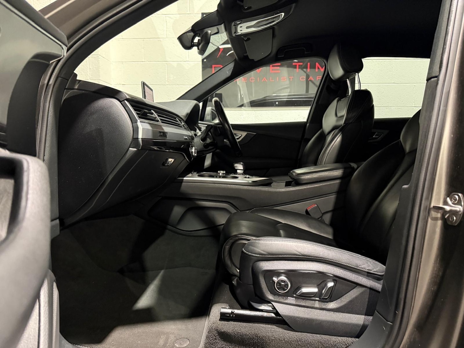 Used Audi Q7 2016 for sale - 76283952: Photo 43