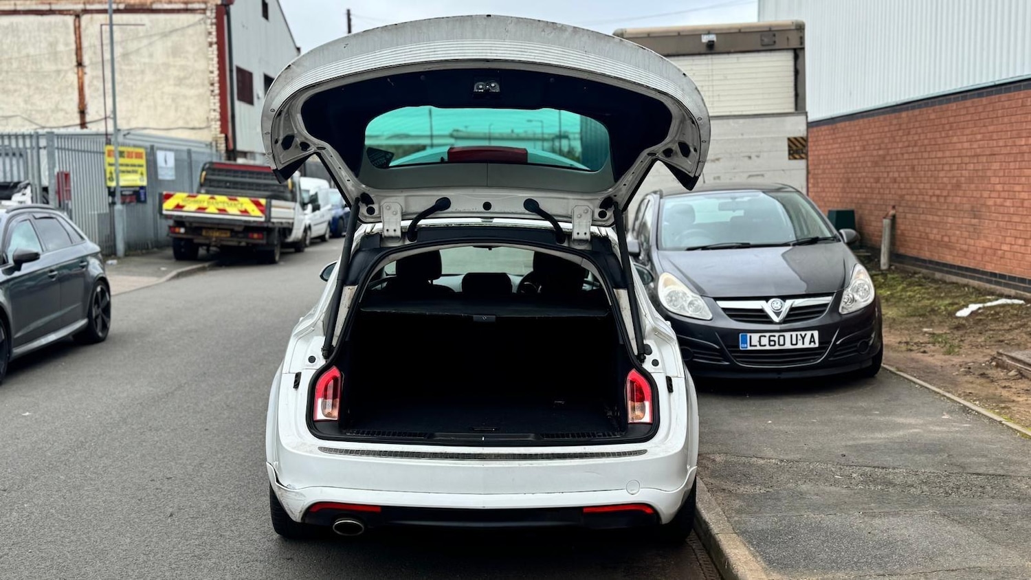 Used Vauxhall Insignia 2012 for sale - 77793624: Photo 11