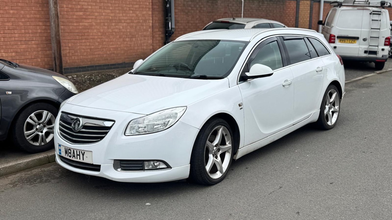 Used Vauxhall Insignia 2012 for sale - 77793624: Photo 2